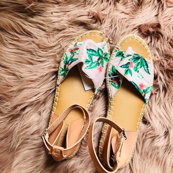 Old Navy Shoes - Palm tree espadrilles